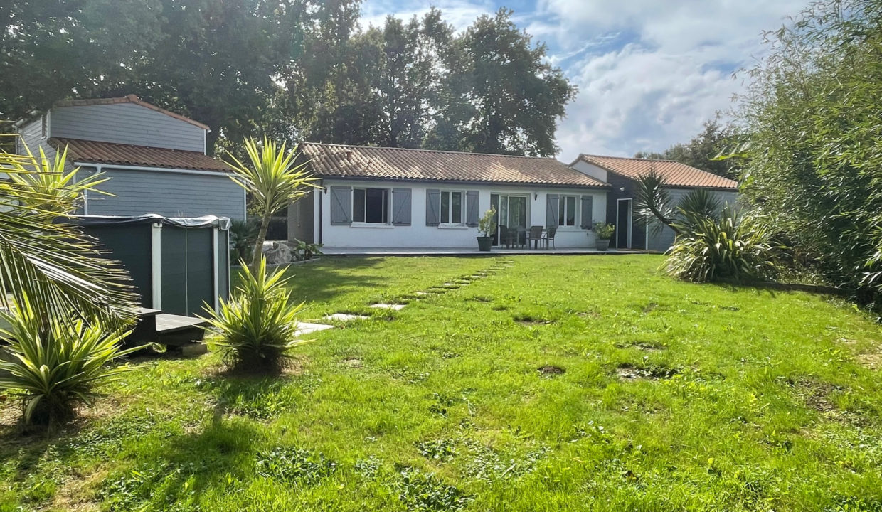 Vente maison/villa Grosbreuil (85440) - 5 pièces - 120m2 environ