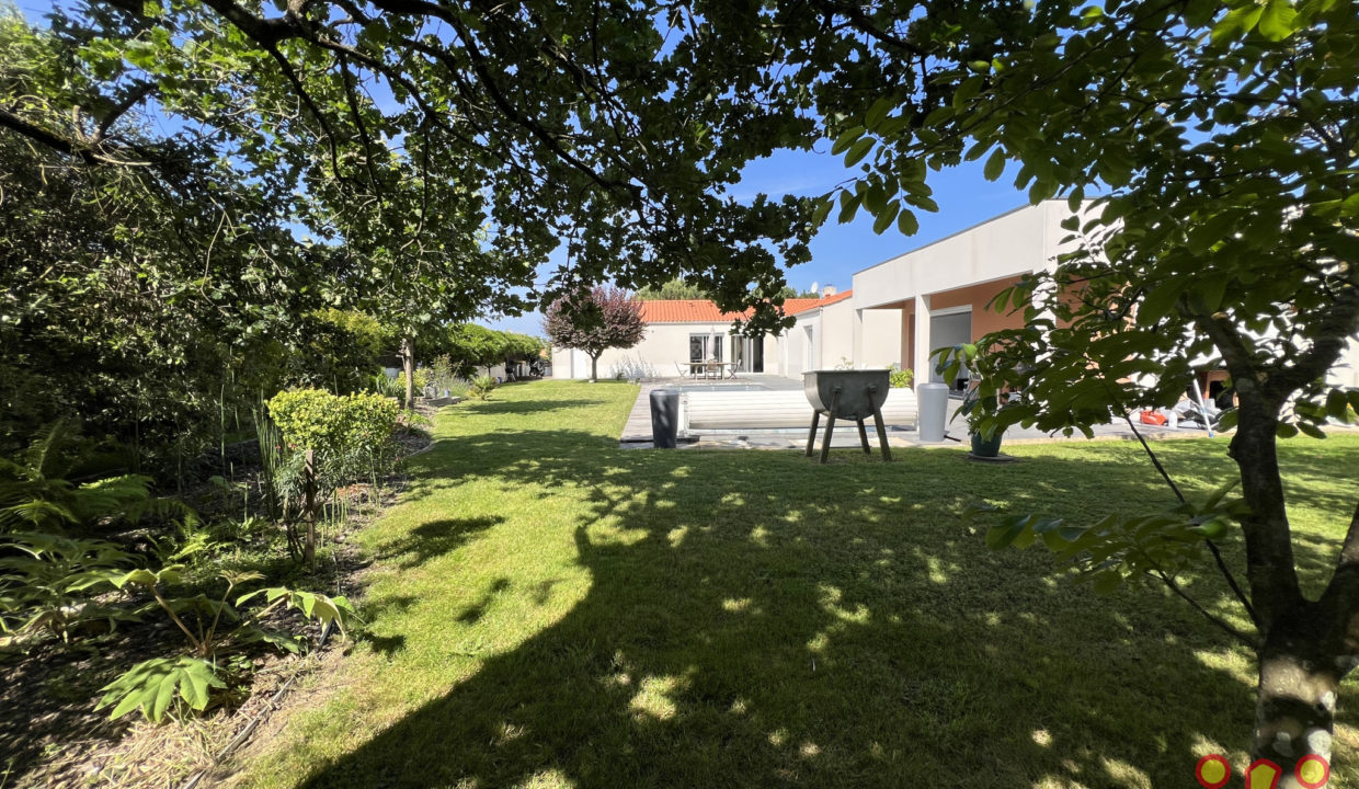 Vente maison/villa Olonne sur Mer (85340) - 5 pièces - 178m2 environ