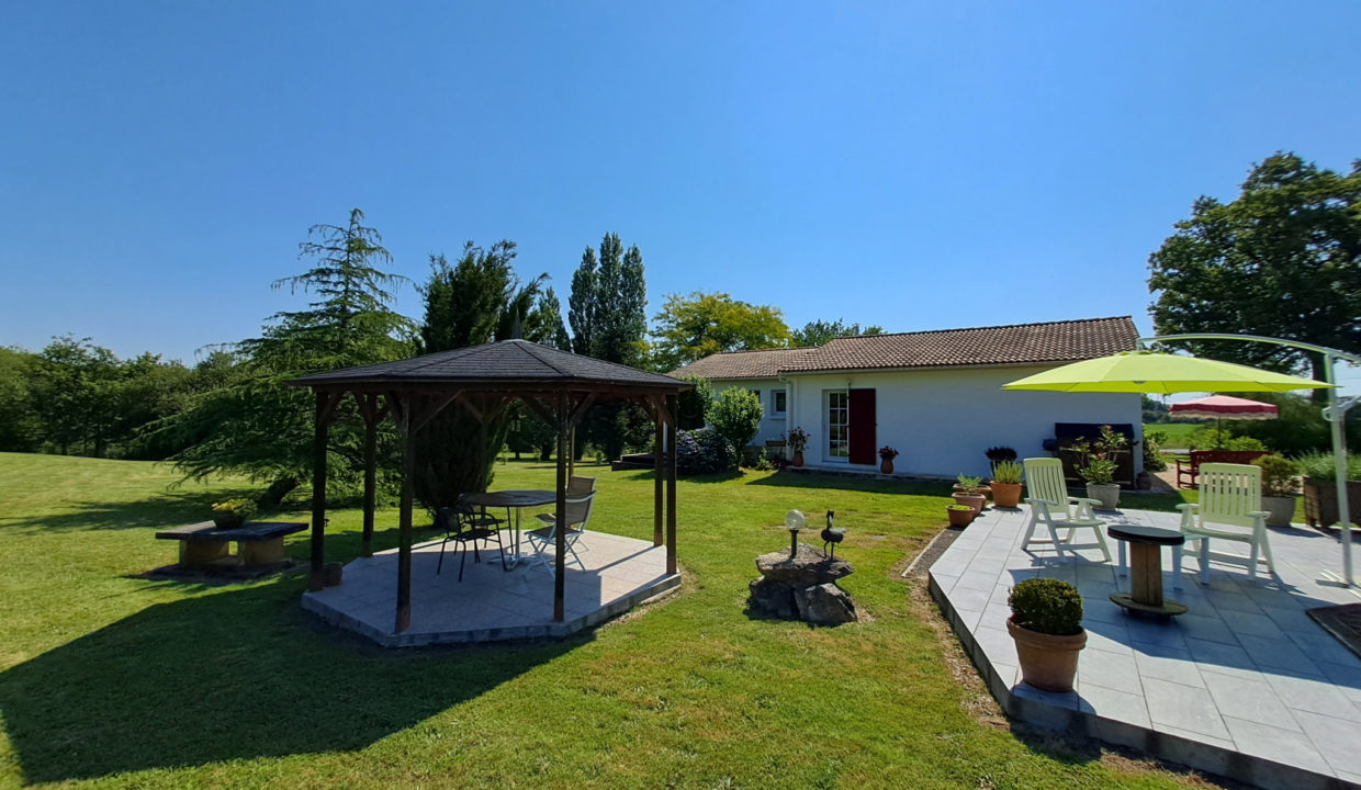 Vente maison/villa Poiroux (85440) - 5 pièces - 97m2 environ