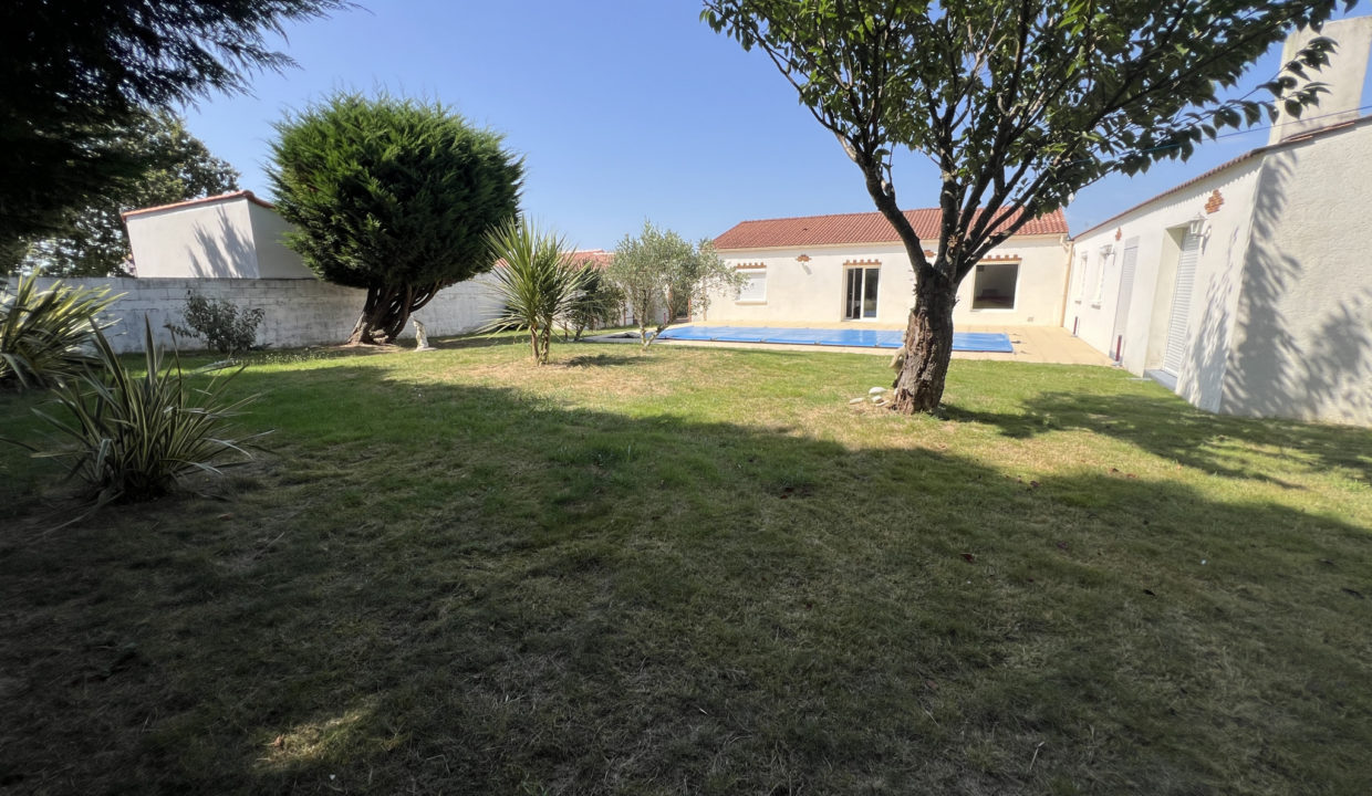 Vente maison/villa Château d'Olonne (85180) - 7 pièces - 195m2 environ