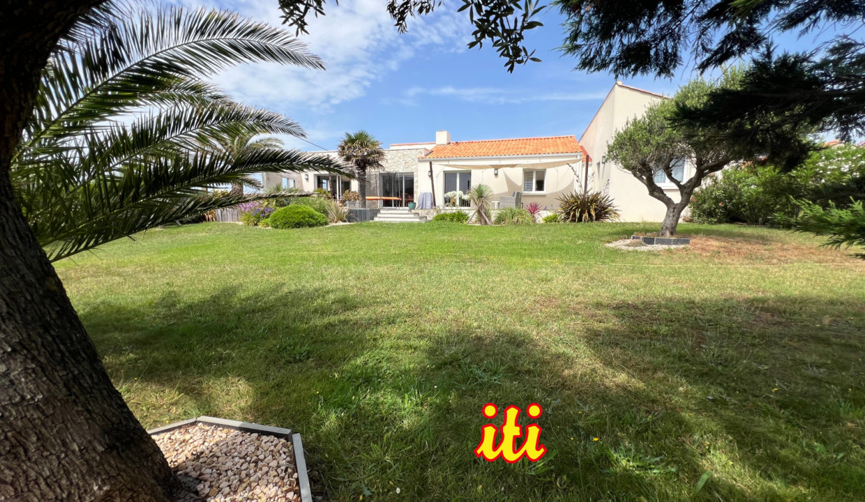 Vente maison/villa Château d'Olonne (85180) - 5 pièces - 142m2 environ