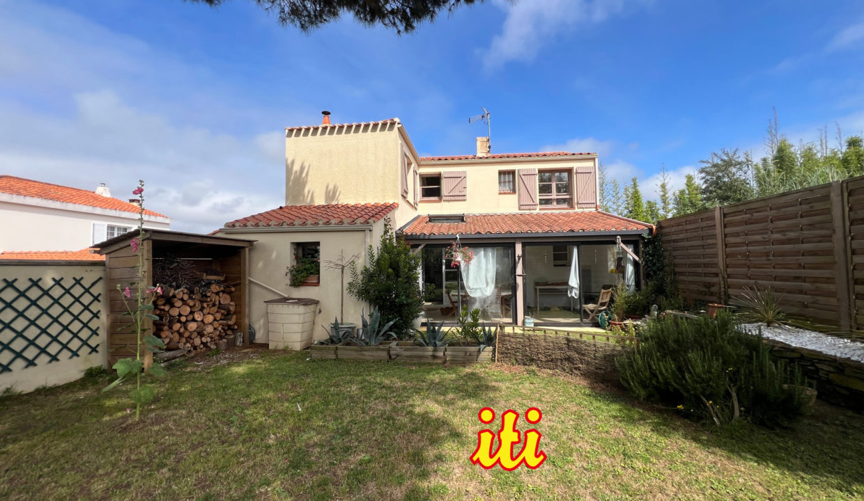 Vente maison/villa La Chaize-Giraud (85220) - 5 pièces - 92m2 environ