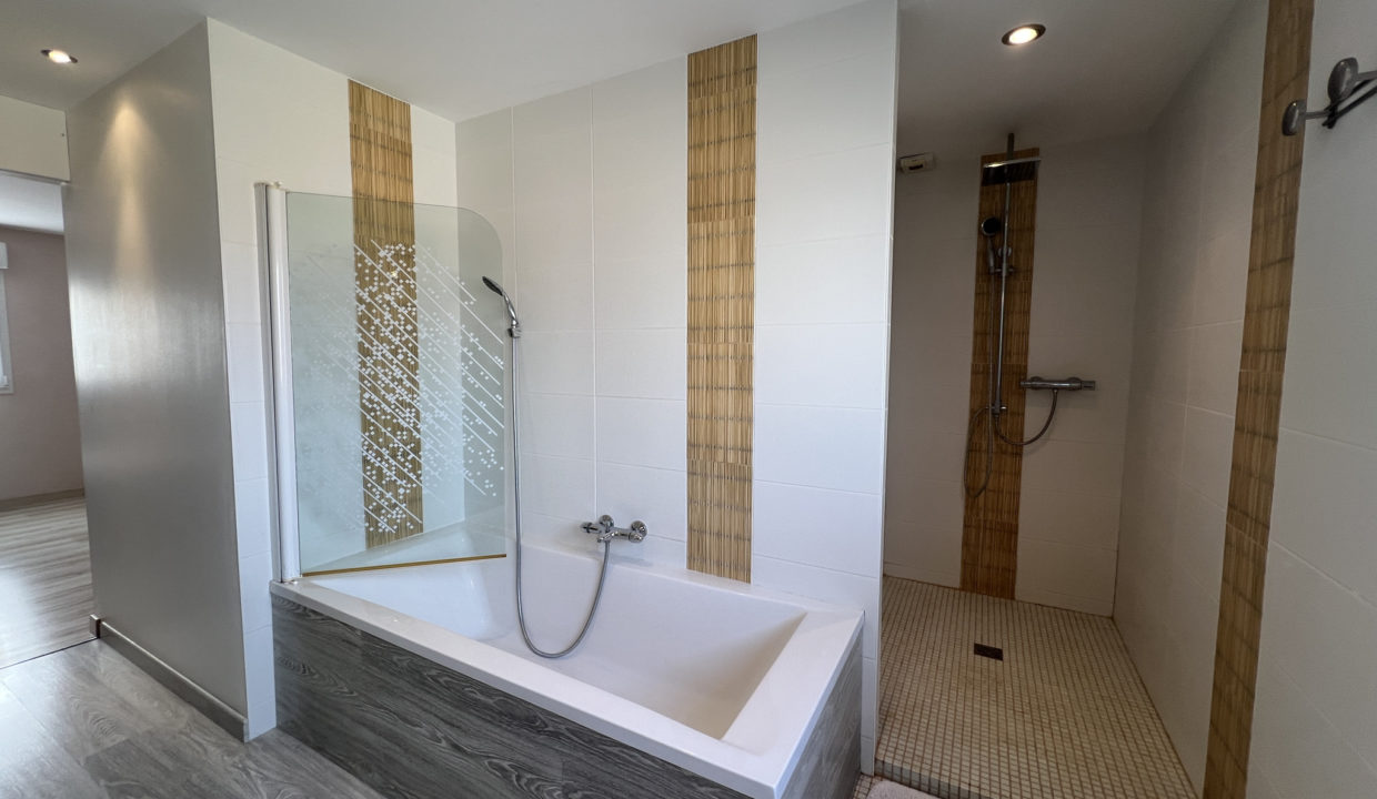 Vente maison/villa Les Sables-d'Olonne (85100) - 5 pièces - 148m2 environ