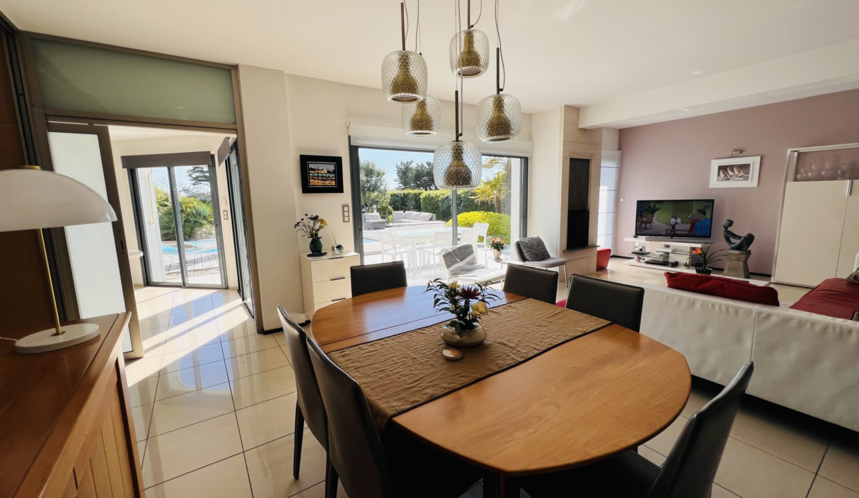 Vente maison/villa Les Sables-d'Olonne (85180) - 6 pièces - 200m2 environ