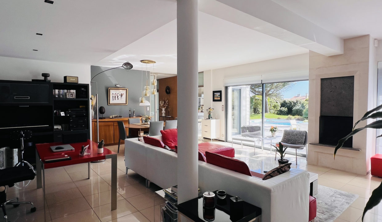 Vente maison/villa Les Sables-d'Olonne (85180) - 6 pièces - 200m2 environ