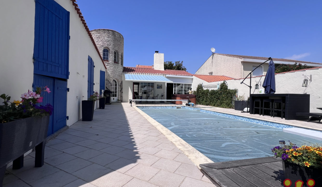 Vente maison/villa Les Sables-d'Olonne (85100) - 6 pièces - 140m2 environ