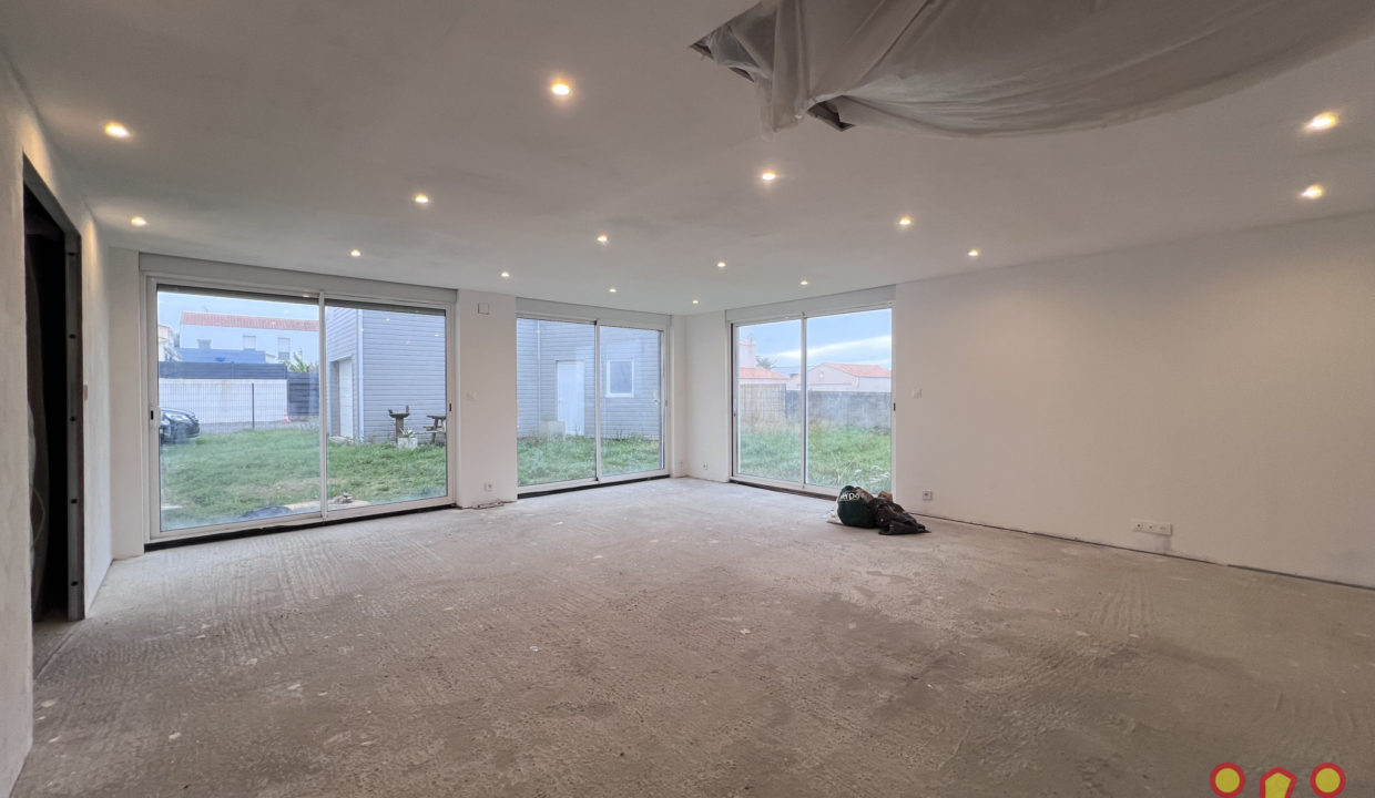 Vente maison/villa Les Sables-d'Olonne (85180) - 5 pièces - 207m2 environ