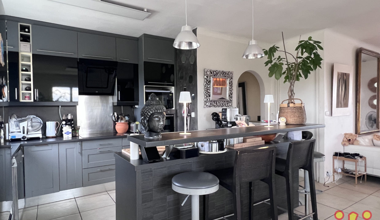 Vente maison/villa Les Sables-d'Olonne (85180) - 5 pièces - 207m2 environ